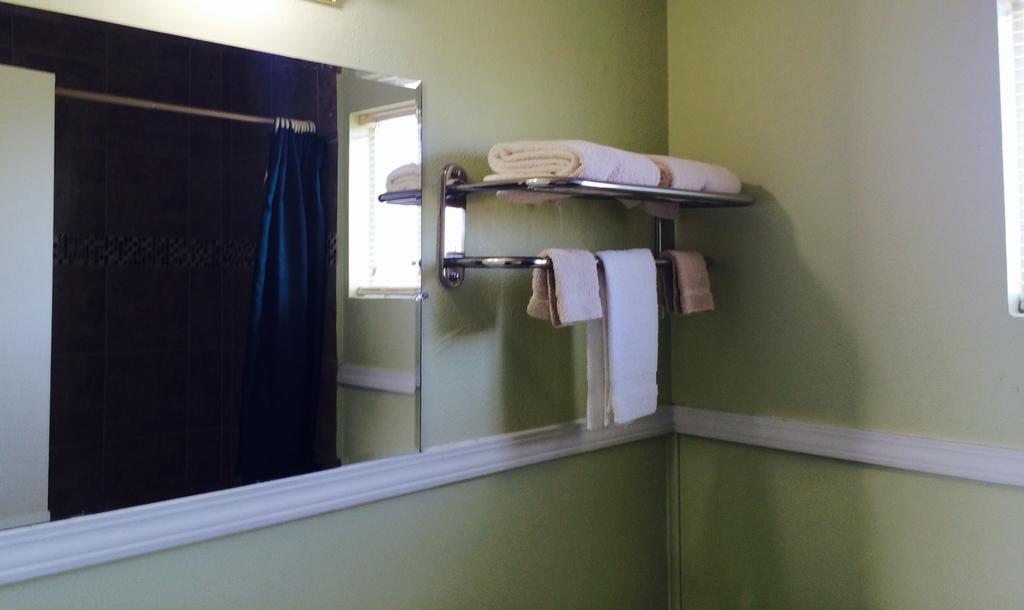 Super Inn & Suites Tahlequah Quarto foto